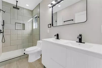 1816 NW 49th St, Miami, FL 33142 - Photo 16