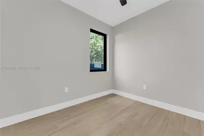 1816 NW 49th St, Miami, FL 33142 - Photo 24