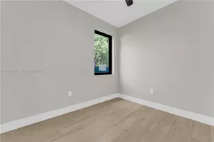 1816 NW 49th St, Miami, FL 33142 - Photo 24