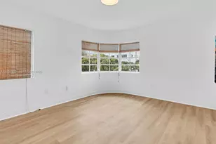 1225 Euclid Ave, Miami Beach, FL 33139 - Photo 6