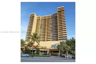2555 Collins Ave, Miami Beach, FL 33140 - Photo 28