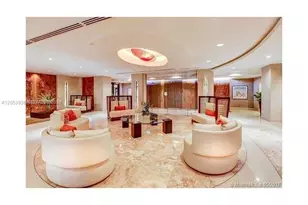 2555 Collins Ave, Miami Beach, FL 33140 - Photo 18