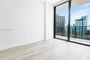 45 SW 9th St, Miami, FL 33130 - Photo 8