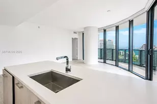 45 SW 9th St, Miami, FL 33130 - Photo 6