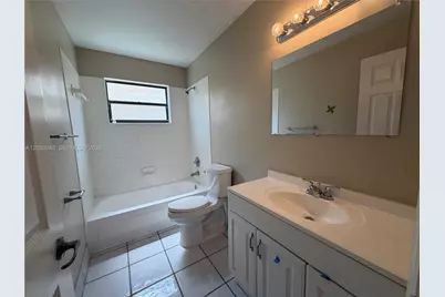 15600 Gauntlet Hall Mnr, Davie, FL 33331 - Photo 6