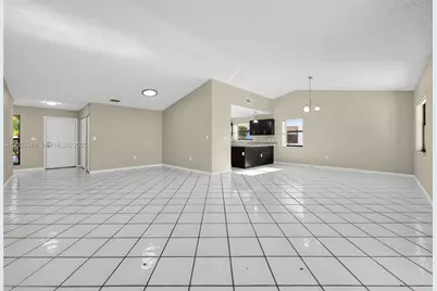 15600 Gauntlet Hall Mnr, Davie, FL 33331 - Photo 10