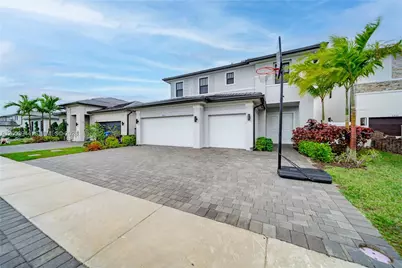 4416 SW 174th Ave, Miramar, FL 33029 - Photo 2