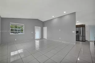 451 E 37th St, Hialeah, FL 33013 - Photo 4