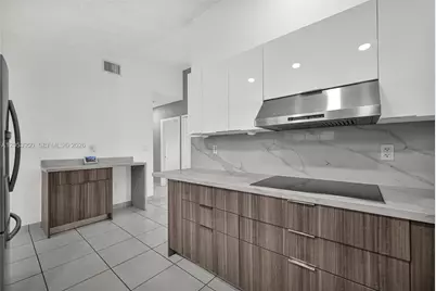 451 E 37th St #451, Hialeah, FL 33013 - Photo 10