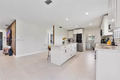 139 Galiano St, Royal Palm Beach, FL 33411 - Photo 16