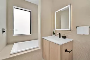 920 NE 17th Ave, Fort Lauderdale, FL 33304 - Photo 40