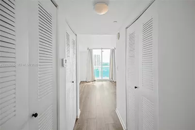 2101 Brickell Ave #1611, Miami, FL 33129 - Photo 20