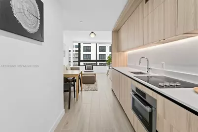 225 N Miami Ave #912, Miami, FL 33128 - Photo 4