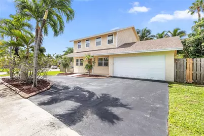 11610 NW 43rd St, Sunrise, FL 33323 - Photo 1
