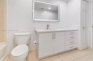 2421 NE 65th St, Fort Lauderdale, FL 33308 - Photo 10