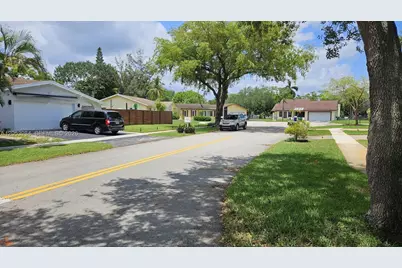 [Address not provided], Cooper City, FL 33328 - Photo 14