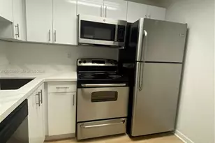 9350 Fontainebleau Blvd, Miami, FL 33172 - Photo 6