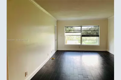 2850 N Palm Aire Dr #404, Pompano Beach, FL 33069 - Photo 8
