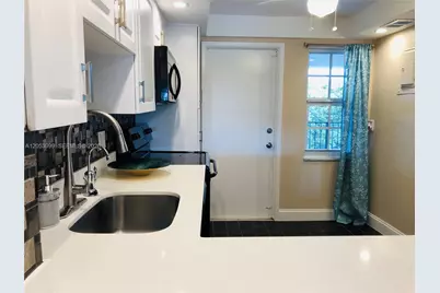 2850 N Palm Aire Dr #404, Pompano Beach, FL 33069 - Photo 32
