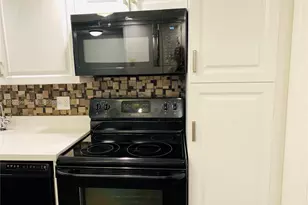 2850 N Palm Aire Dr, Pompano Beach, FL 33069 - Photo 28