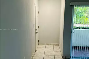 9354 SW 77th Ave, Miami, FL 33156 - Photo 2