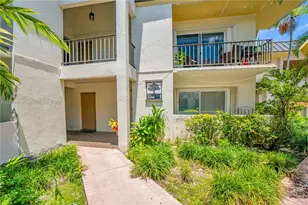 9354 SW 77th Ave, Miami, FL 33156 - Photo 2