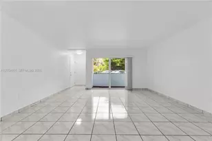 9354 SW 77th Ave, Miami, FL 33156 - Photo 6