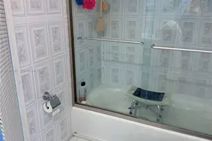 231 174th St, Sunny Isles Beach, FL 33160 - Photo 10