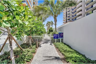 5700 Collins Ave #10C, Miami Beach, FL 33140 - Photo 2