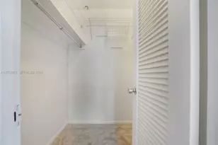 5700 Collins Ave, Miami Beach, FL 33140 - Photo 16