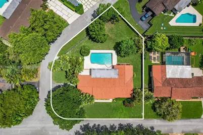 9765 SW 143rd St, Miami, FL 33176 - Photo 2