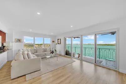 11111 Biscayne Blvd #5A, Miami, FL 33181 - Photo 4