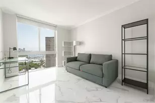 325 S Biscayne Blvd, Miami, FL 33131 - Photo 12