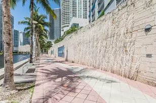 325 S Biscayne Blvd, Miami, FL 33131 - Photo 74