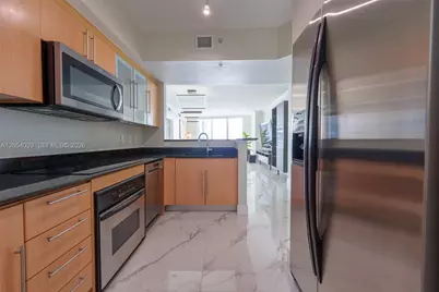 325 S Biscayne Blvd #3326, Miami, FL 33131 - Photo 8