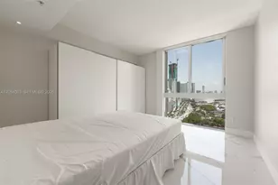 325 S Biscayne Blvd, Miami, FL 33131 - Photo 10