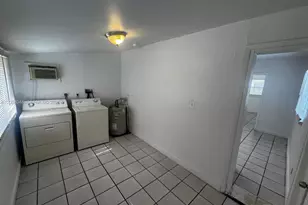 1354 SW 26th Ave, Fort Lauderdale, FL 33312 - Photo 10