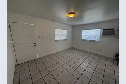 1354 SW 26th Ave, Fort Lauderdale, FL 33312 - Photo 4