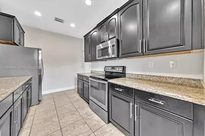 995 SW 147th Ave #2514, Pembroke Pines, FL 33027 - Photo 14