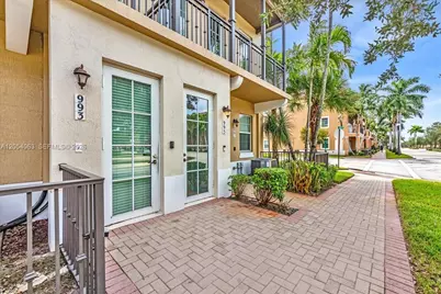 995 SW 147th Ave #2514, Pembroke Pines, FL 33027 - Photo 4
