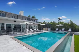 1300 S Venetian Way, Miami, FL 33139 - Photo 22