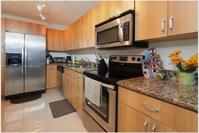 7501 E Treasure Dr #8C, North Bay Village, FL 33141 - Photo 8