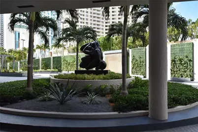 540 Brickell Key Dr #1414, Miami, FL 33131 - Photo 26
