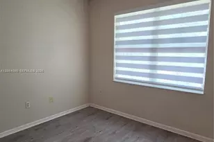 11401 NW 89th St, Doral, FL 33178 - Photo 18