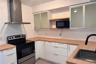 146 NW 56th St, Miami, FL 33127 - Photo 2