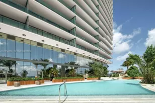 18975 Collins Ave, Sunny Isles Beach, FL 33160 - Photo 2