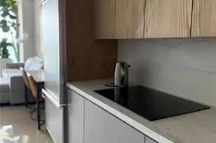 460 NE 28th St, Miami, FL 33137 - Photo 24