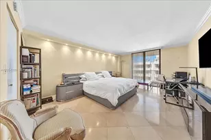 8877 Collins Ave, Surfside, FL 33154 - Photo 32