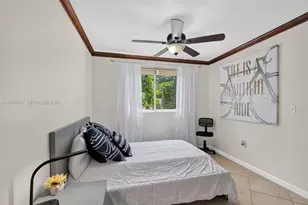 1060 NW 7th St, Miami, FL 33136 - Photo 10