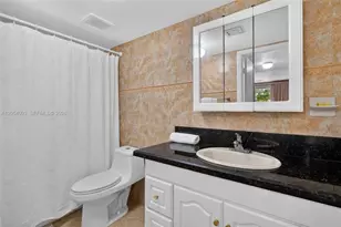 1060 NW 7th St, Miami, FL 33136 - Photo 18